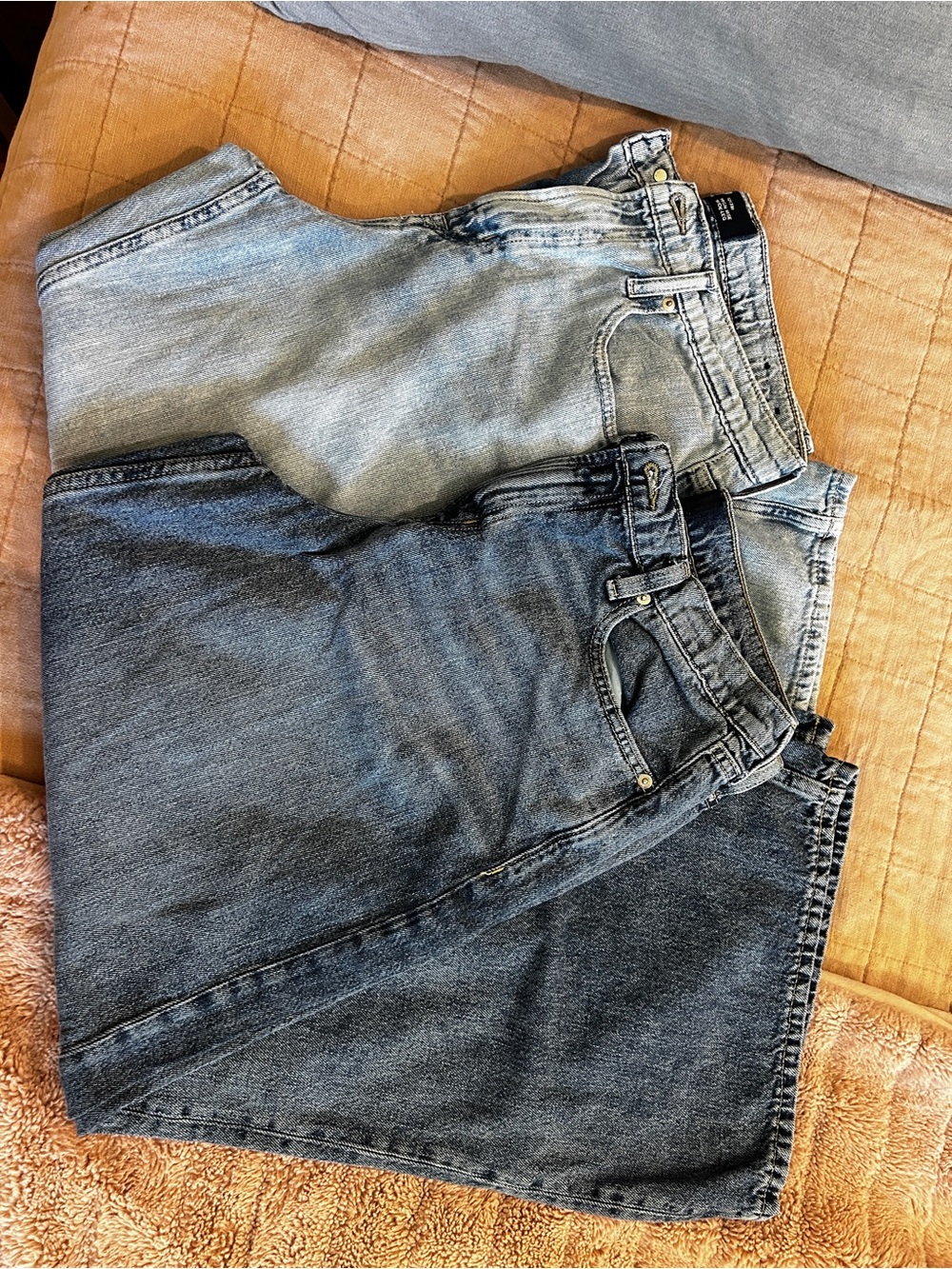 GAP Women Flare & Wide Leg Jeans in Light and Dark Blue Wash